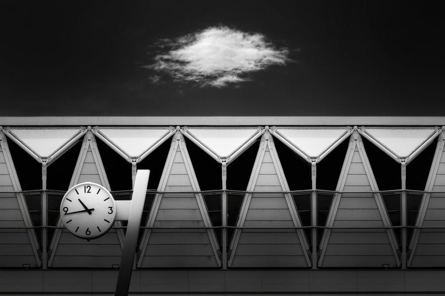 Modern Clock & Architecture